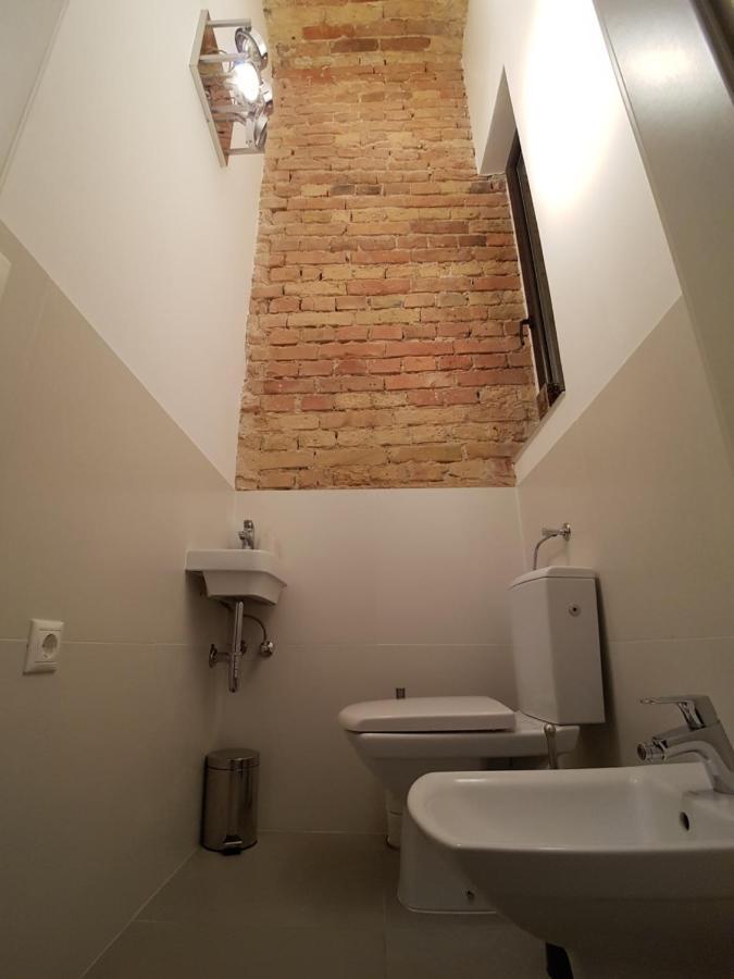 Z38 Downtown Loft Budapeste Exterior foto
