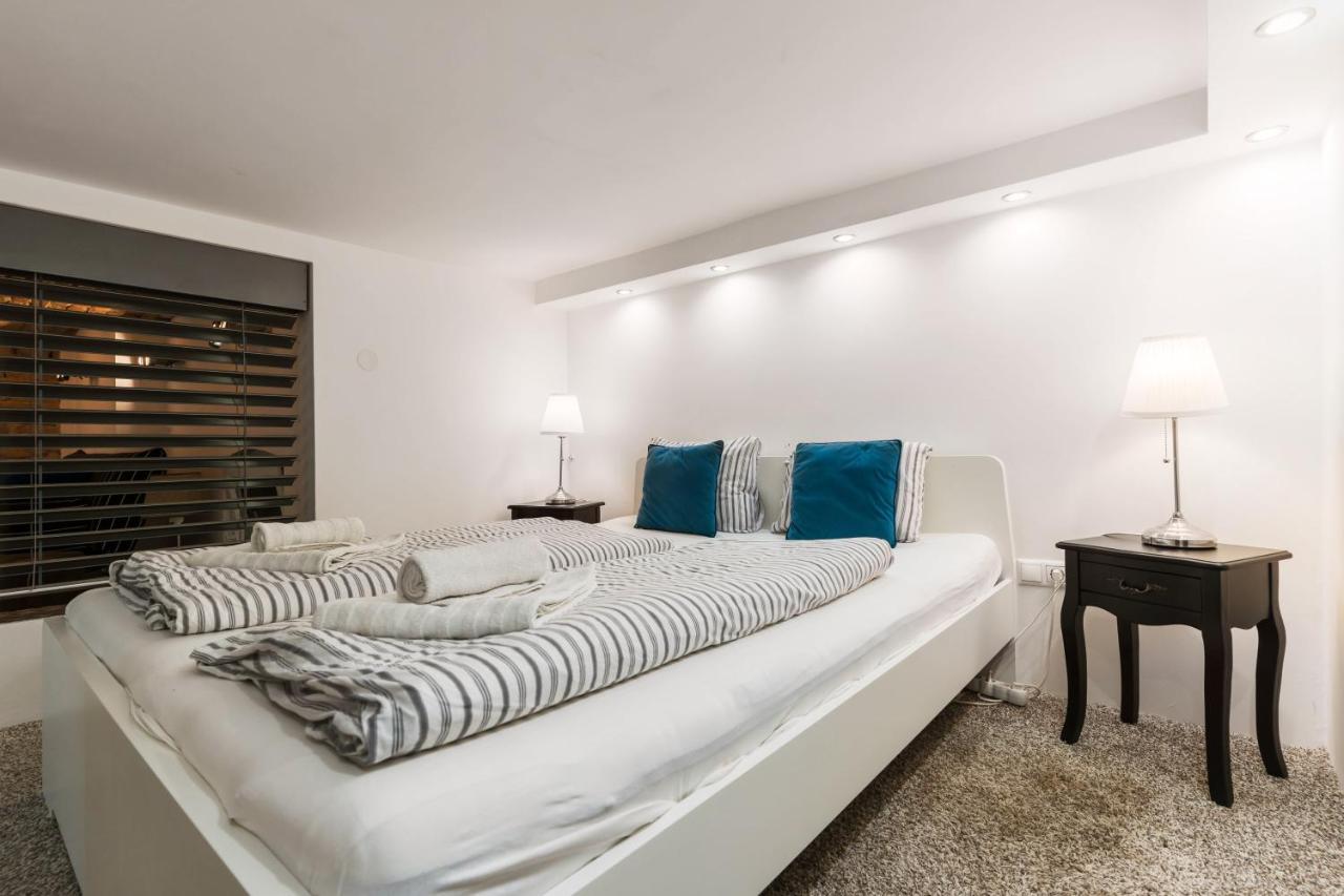 Z38 Downtown Loft Budapeste Exterior foto
